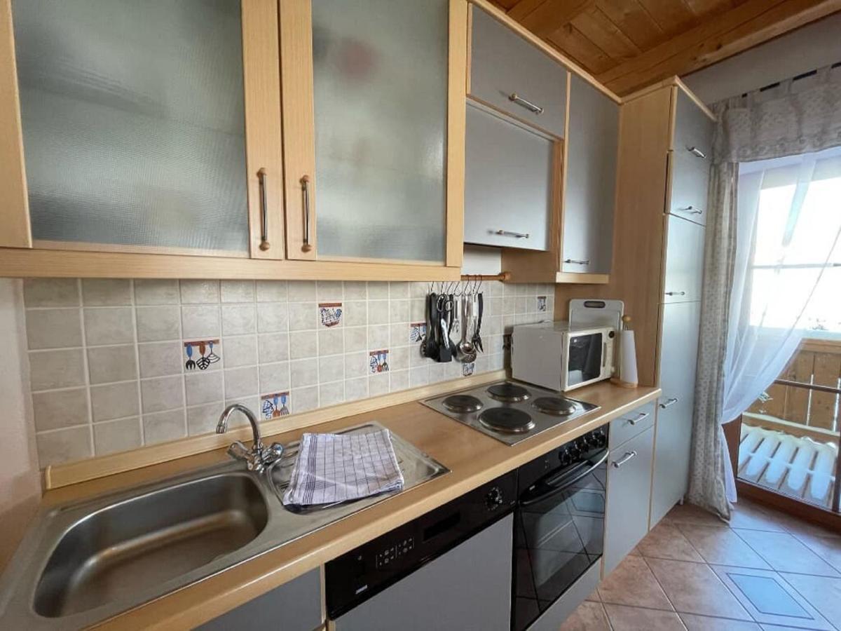 Ferienwohnungen Am Kirchberg Neualbenreuth Exteriör bild